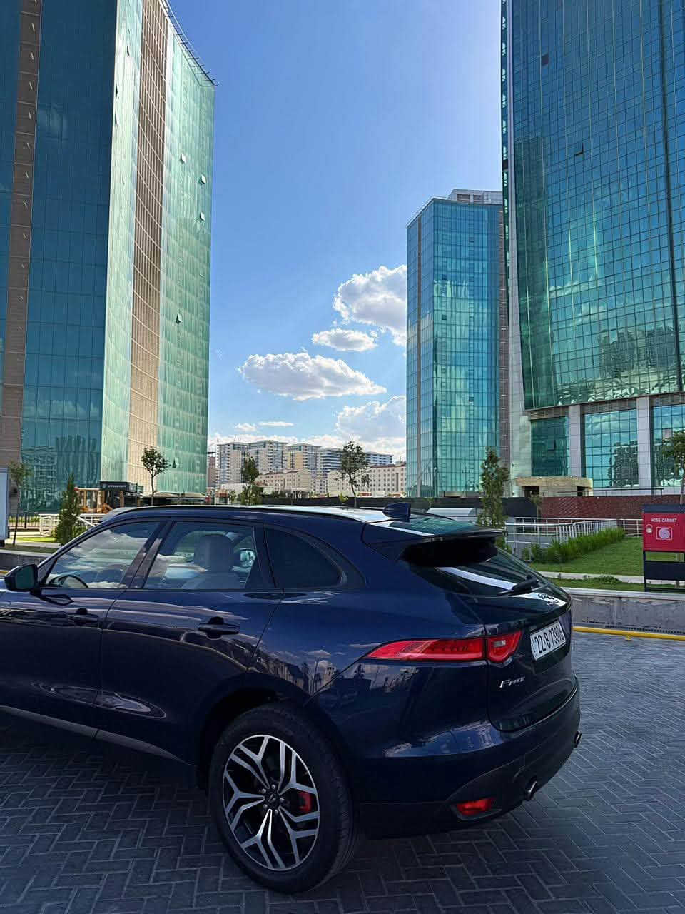 موصفاتS
Jaguatr
فول فول موصفات
120 الف مایل
واحد قطعە کلیر
بدون دواخل
کل ارباگات سلیم
٦ سلندر سوبر جارجد
مکان اربیل
سعر ١٨٩$
***********
