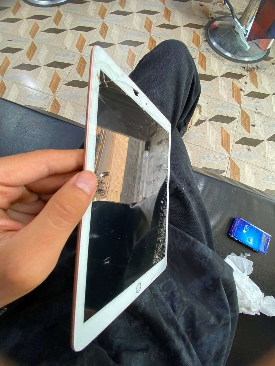 ايباد آيفون جيل الثامن كلشي مابي نقص ومامفتوح بس يرادله بلازمه مو شاشه السعر140وبي مجال


**إذا كنت صاحب هذا الإعلان وتريد حذفه لأي سبب، رجاءا أرسل رسالة إلى الدعم الفني**