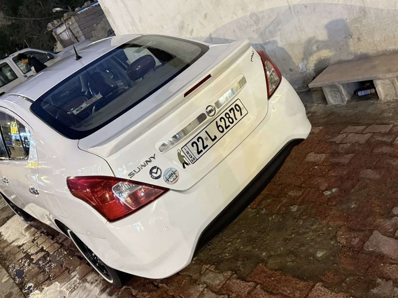 سلام عليكم للبيع نيسان سني 2021
رقم أربيل سنويه بعدهه ما منتهيه تنتهي بشهر 9 
مكان لسياره بصره
السعر 110 وبيهه مجال
سونار السياره داخل لصور
***********
