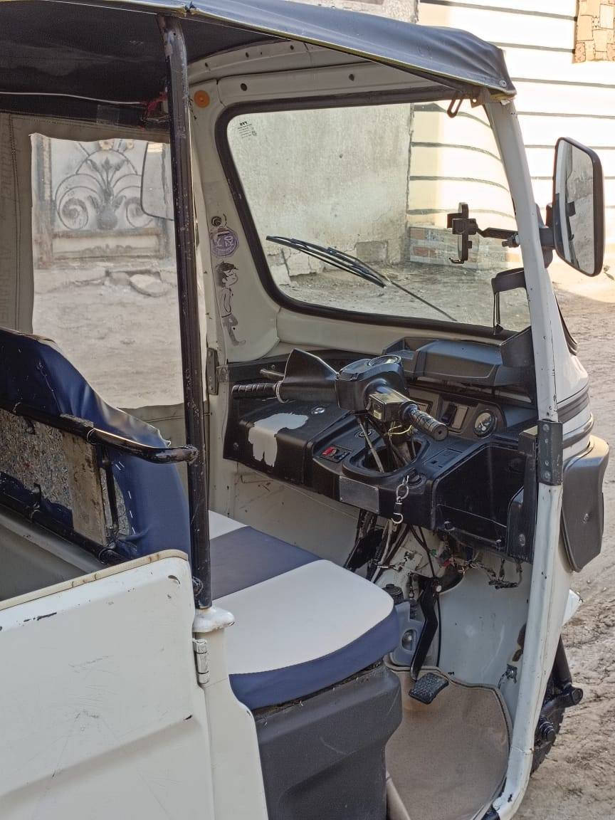 السلام عليكم تكتك TVS موديل 2022  رقم جاهزه من كلشي العنوان بابل القاسم الرقم ***********
