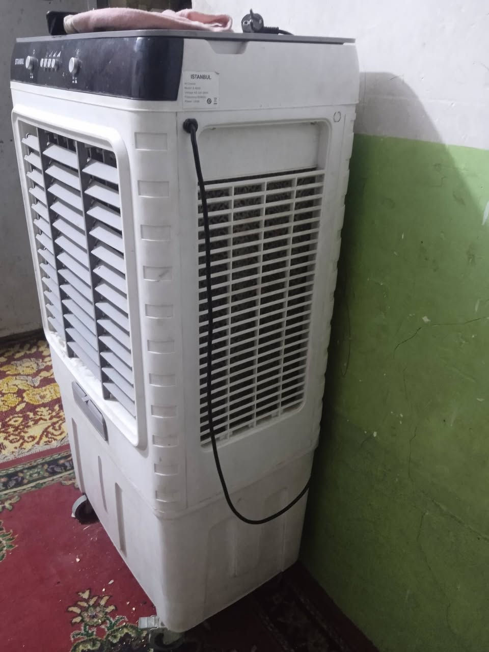 مبردة كنفيرة حجم للبيع نظيفه استعمال قليل السعر 125وبية مجال العنوان نجف الاشرف م/*********** لتواصل واتساب
