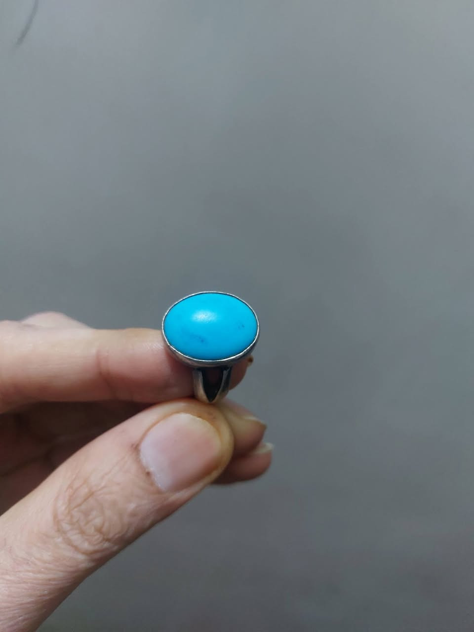 سلام عليكم خاتم البيع سعر ٤٥ مكان مدينة الصدر رقم ***********
