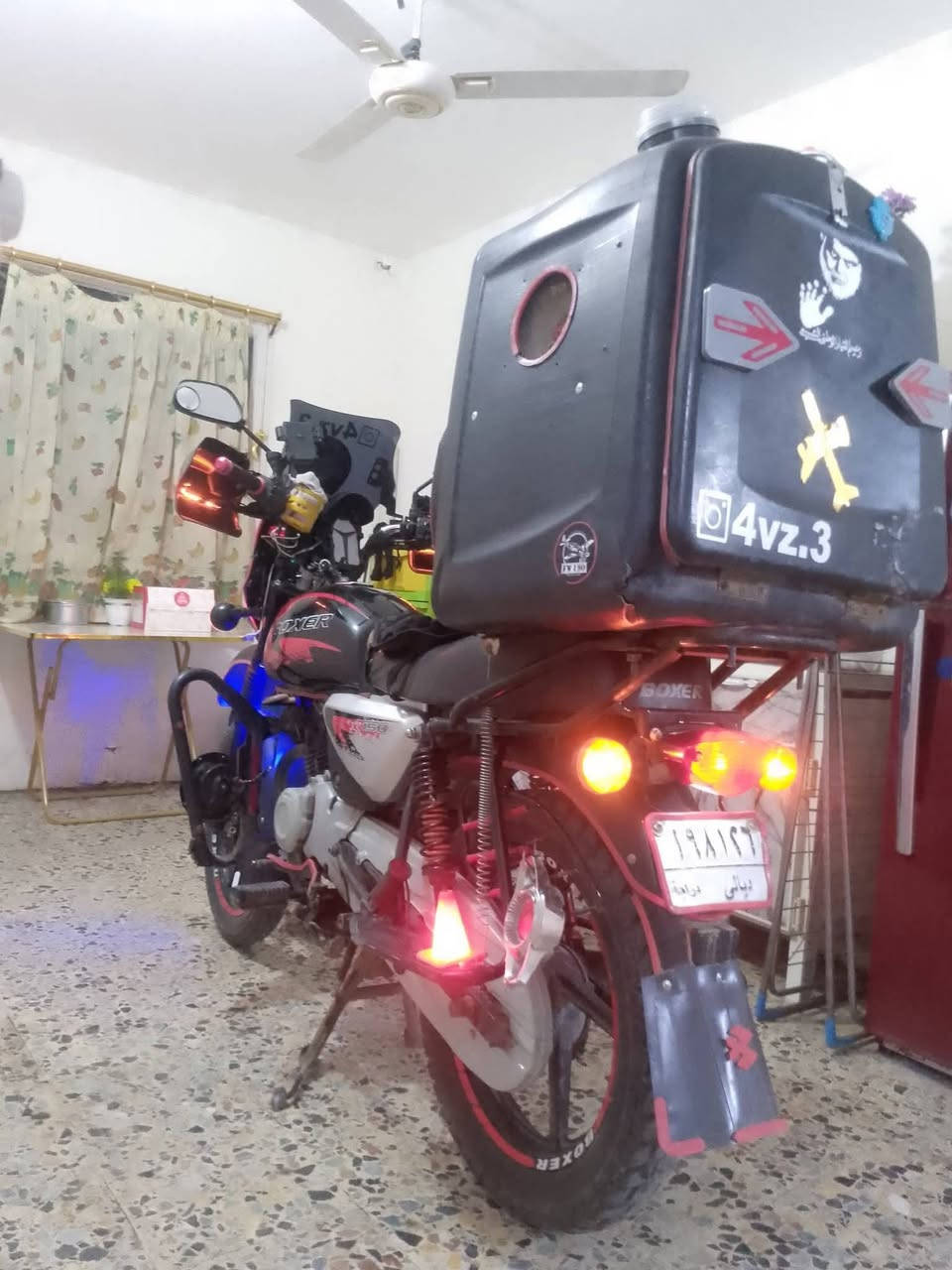 🔴 بوكس مديل 22 شهر 11 محدثه 24 لون اسود رقم ديالى مشروع وطني تحويل وين ما تريد كامله مكمله مابيها نقص محرك خير من الله كهربائيات كلها شغاله نفس ما واضح كدامكم وشكلها بلواقع احلا بهواي رايدها ب 2350 وبيها مجال رقمي موجود واتساب ***********
