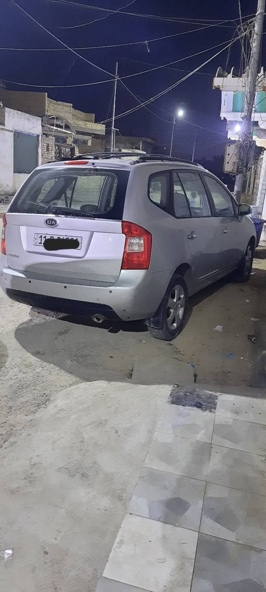 للبيع  كيه كارنز أمريكي موديل ٧ رقم بغداد دولي بسمي  محرك ٢٤٠٠  أربع سلندر  نضيفه وجديده السياره  ٧راكب  بيه منظومة كامرات أمامي وخلفي وبداخل  كامرا لا بتوب  السعر ٨٥ المكان قضاء الشاميه  تلفون  ***********   وشكرآ
