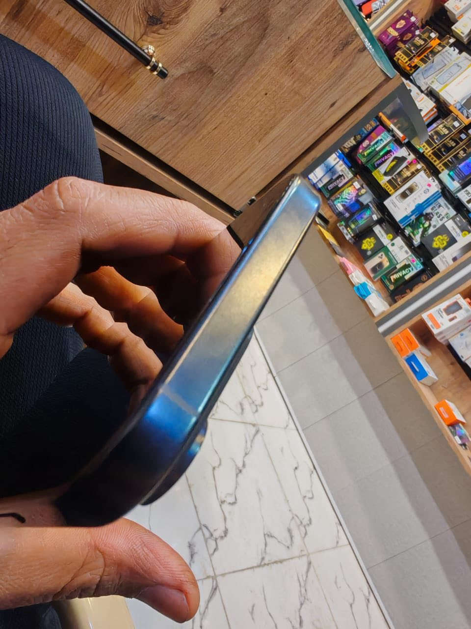 السلام عليكم للبيع ايفون 16 برو ماكس اللون اسود
الضرر: مثل ما موضح بالصورة 

ذاكرة:512

بطارية:98

كارتون ضمان ماستر 

مع ملحقاته 

السعر: 1100 قفلل

فقطط الشراي يتواصل وياي:*********** واتساب
