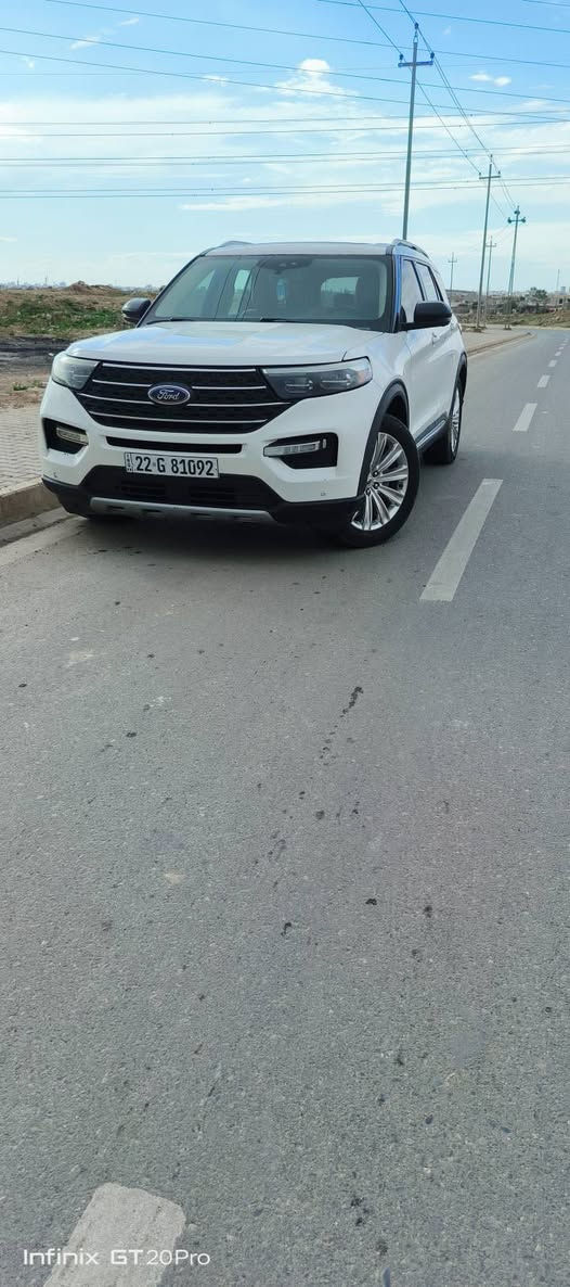 سلام عليكم 
فورد موديل ٢٠٢٢ 
فول مواصفات لمتد
رقم سنويه جديد شرط التحويل 
كير محرك شرط 
ضرر قطعه ونص بدون دواخل
سعر ٢٣٥ ورقه ومجال 
اتصال ***********
