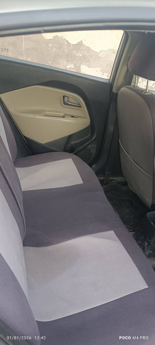 سلام عليكم سياره كيه ريو موديل 2012 مكينه 1600. السعر 70,أو بي مجال  فقط الكير بي صفنه  البصره بي ضربه بالصدوق مصلح  البصره الجبيله محطة اسد الغسل السيارات ***********
