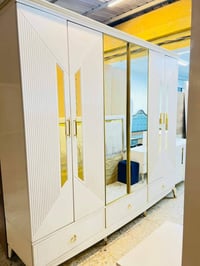 الحجز وتساب 07513447955