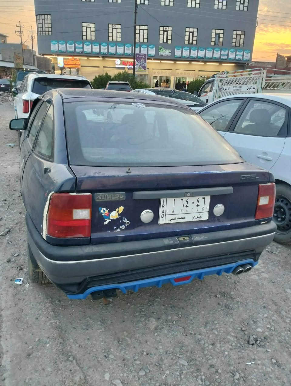 فكترا حجم 18 جنطة ازرق نيلي سنوية للـ 29 باسمي موديل 92 قفل 🔒 مركزي سقف سلايت گير عادي رقم نينوى الماني
***********
