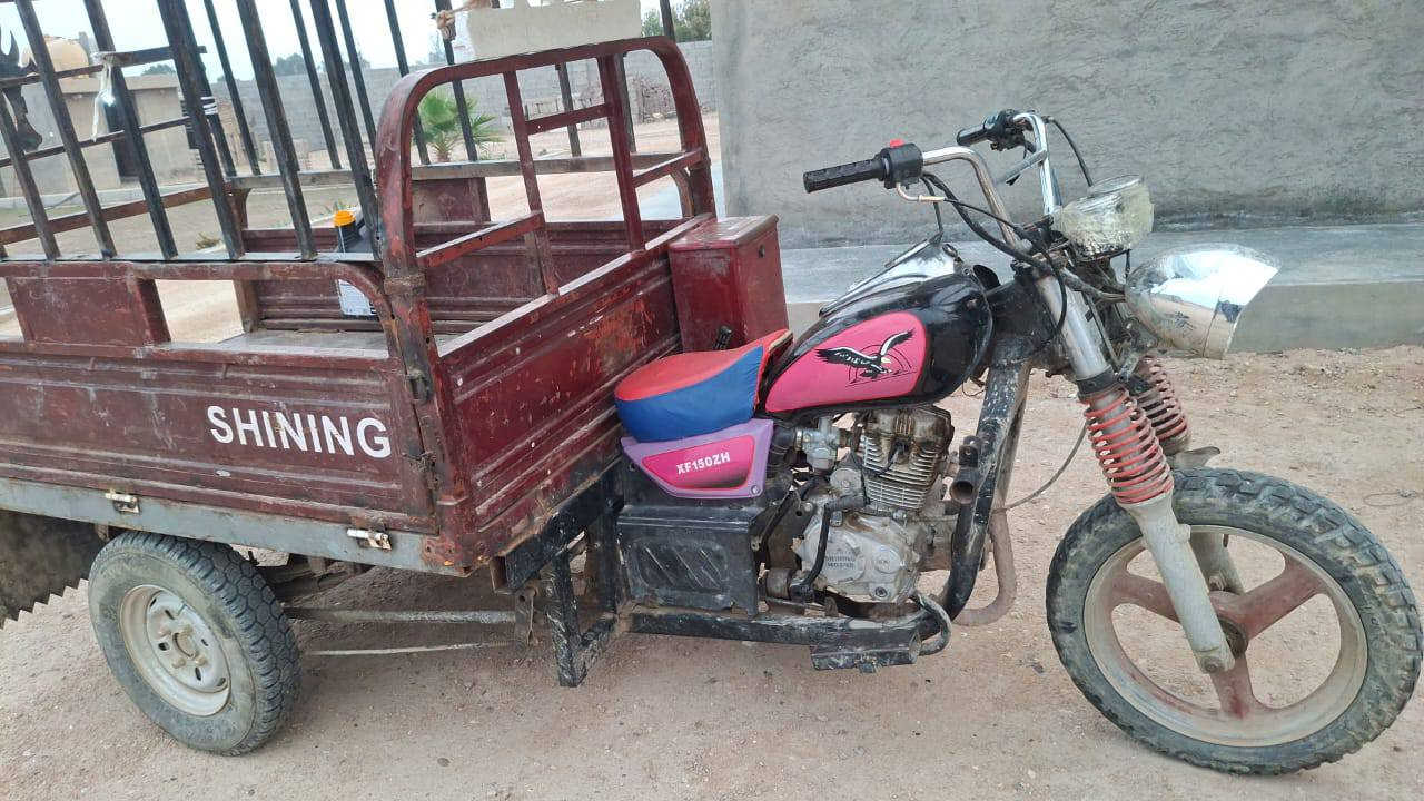 ستوته للبيع نضيف بيه شويه لحيم بركبه شقاله بدون اوراق مكانه الكرمه لسعر 600قفل


**إذا كنت صاحب هذا الإعلان وتريد حذفه لأي سبب، رجاءا أرسل رسالة إلى الدعم الفني**