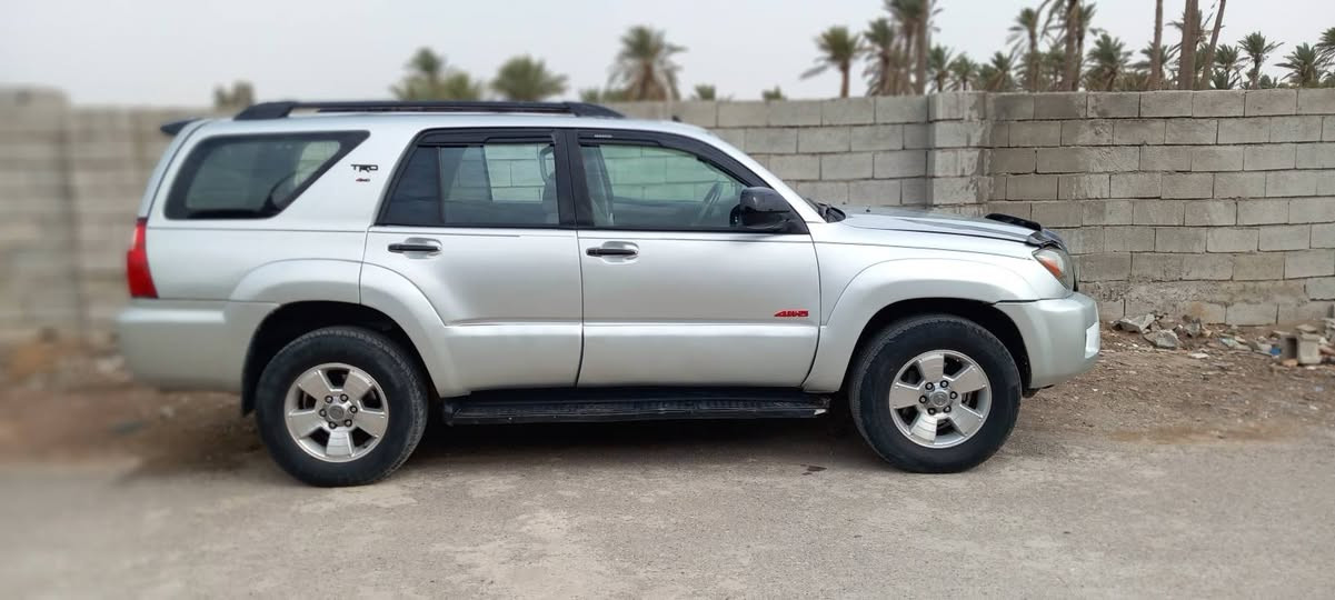 #للبيع 
فور رنر ٢٠٠٨،،،،، 5 راكب 
شاصي كير محرك كفاله 
مكينه 6 فور ويل 
كير محرك برادو بلاد اقتصادي جداً
تحكم ستيرن +فتحه سقف 
كروز مثبت سرعة 
قطعتين تبريد
تبريدها ثلج 
سنتر لوك الجام كهرباء حته الجامه الخلفيه سلايت 
الباب الخلفي شفط 
مصبوغه حزام جمالية 
السيارة شرط ليبل واحد 
بدون تبديل 
مكاني ديالى 
تحويل مباشر 
 للأستفسار *********** / ***********
السعر 138
