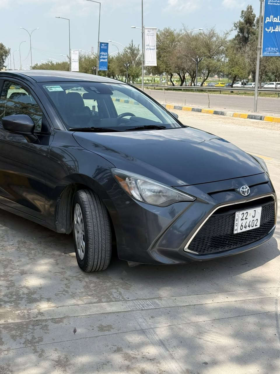 يارس موديل 2019 امريكي
مواصفات فول بس بدون فتحه
 رادار توقف 
كاميرا خلفيه بلادي 
بصمة تشغيل 
نظام سبورت 
كير اتوماتيك 
مانع انزلاق
ماوس تحكم شاشة وشاشة لمس 
بريك ABS
محرك 1.5 4 سلندر 
الون الرمادي 
ماشية 65000 الف
ضرر قطعه وحده فقط 
سعرة 110 وبيها مجال 
سياره شرط تحويل بدون وكالة 
تلفون ***********
