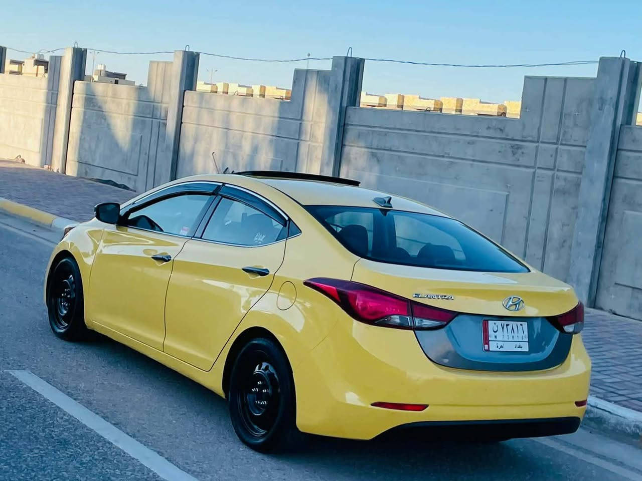 سلام عليكم اللبيع النترا موديل 2016 وارد امريكي حادثها جاملغ امامي فقط والباقي مقفول كفاله عامه ليبل واحد سياره فول مواصفات بصمه فتحه شاشه كاميرا تحكم ستيرا تدفئه تبريد بالكشنات كشن كهربائي كير ومكينه 1800 دوش مكفولات تبريد ثلج حداديه تخم تاير سياره جديده وجاهزه واي نقص مابيه السعر 120 الاستفسار تصال عله رقم *********** مكان سياره كربلاء كربلاء, العراق
