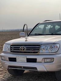 اسلام عليكم لاند اكروز  مديل 2000 gxr   فول قطري دبل تاتكي  فحته كير ا...
