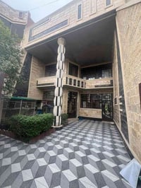 بيت للبيع مساحه ١٥٠ متر قاطين بناء درجه اولى طابو صرف بسم شخص واحد الو...