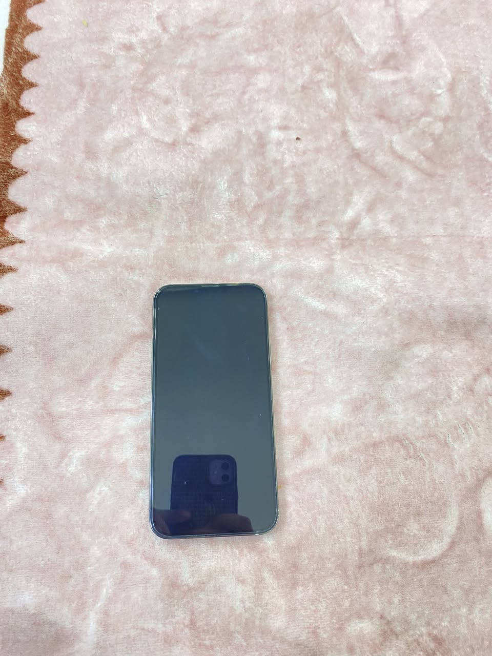 سلام عليكم 13 برو ماكس للبيع جديد مكفول زلغ مابي وتر نموذج M ذاكره 256 بطاريه 87 بلادي  رقم الهاتف ***********.    البصره الجبيله
