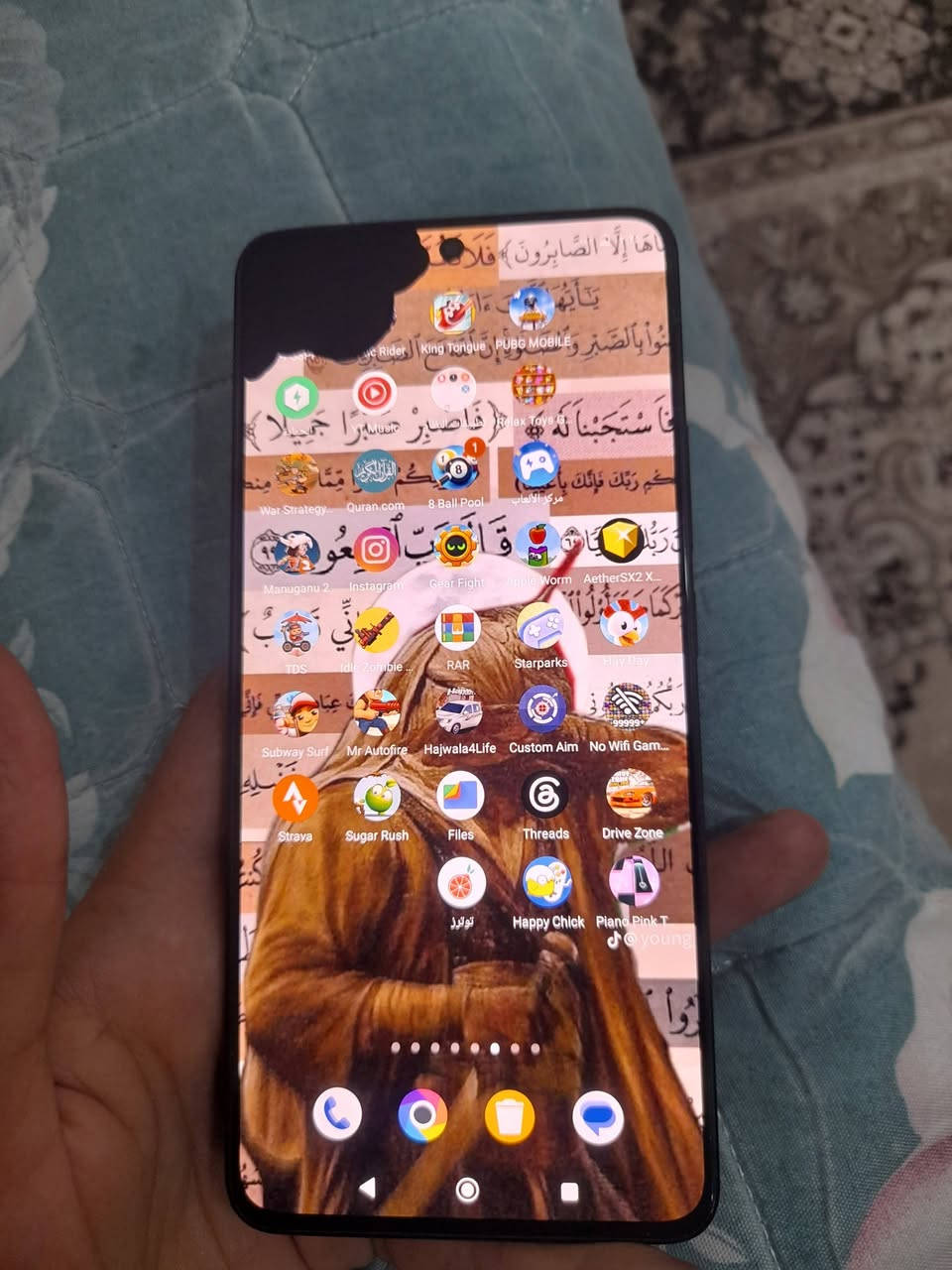 Poco x6 البيع فقط ما بي اي خلل بس هل بقعه مكان بصره قبله حي الشهداء رقمي ***********.          سعره 240
