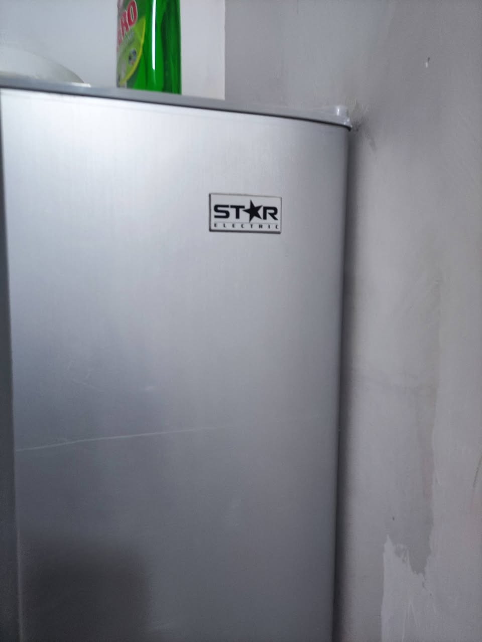 ثلاجه ام اربعه بيبان نضيفه كلاش شغاله تجميد فول البيع مكان كربلاء حي العامل ب600وبي مجال ***********
