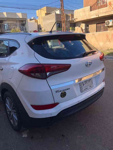 توسان 2018
خليجي  خليجي
سياره. مبدل عرقجين قماره مصبوغه عام
سونر  بالمنشور موضح كلشي
جاهزه سياره 
ماشيه 145 كيلو
سعر 140 
مكان سياره بغداد عطيفيه 
استفسار اتصل ‭0771 294 0952
