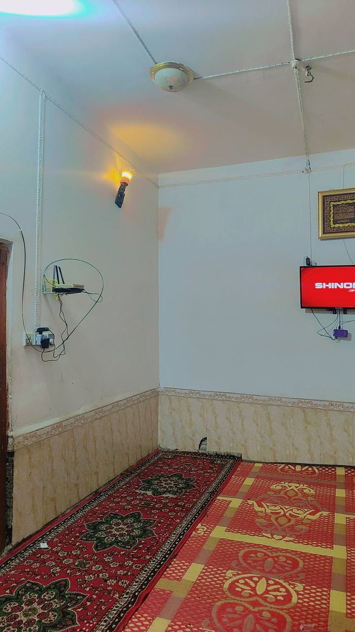 #بيت_للبيع  

مساحة 200 م  🏛

يحتوي على غرف عدد 2  وصالة ومطبخ واستقبال وصحيات خارجية  وداخلية  ومناور 🏮

بناء طابوق   واساس درجة اولى 🏗

طابو زراعي مرقم بلدية سند 25 ✅

موقع 📍 مشخاب - طبر فرعون- ثاني بيت عن التبليط 🌍

#مكتب_خطوات_الفهد_للعقار
#المكتب_مجاز_رسميا_لضمان_حق_الطرفين
#الفهد_طريقك_الاسهل_للعقار
#عنوان_المكتب_شارع_الف_هلا_مجاور_شركة_زين
#ت***********_عبدالله_يوجد_واتساب_تلكرام
