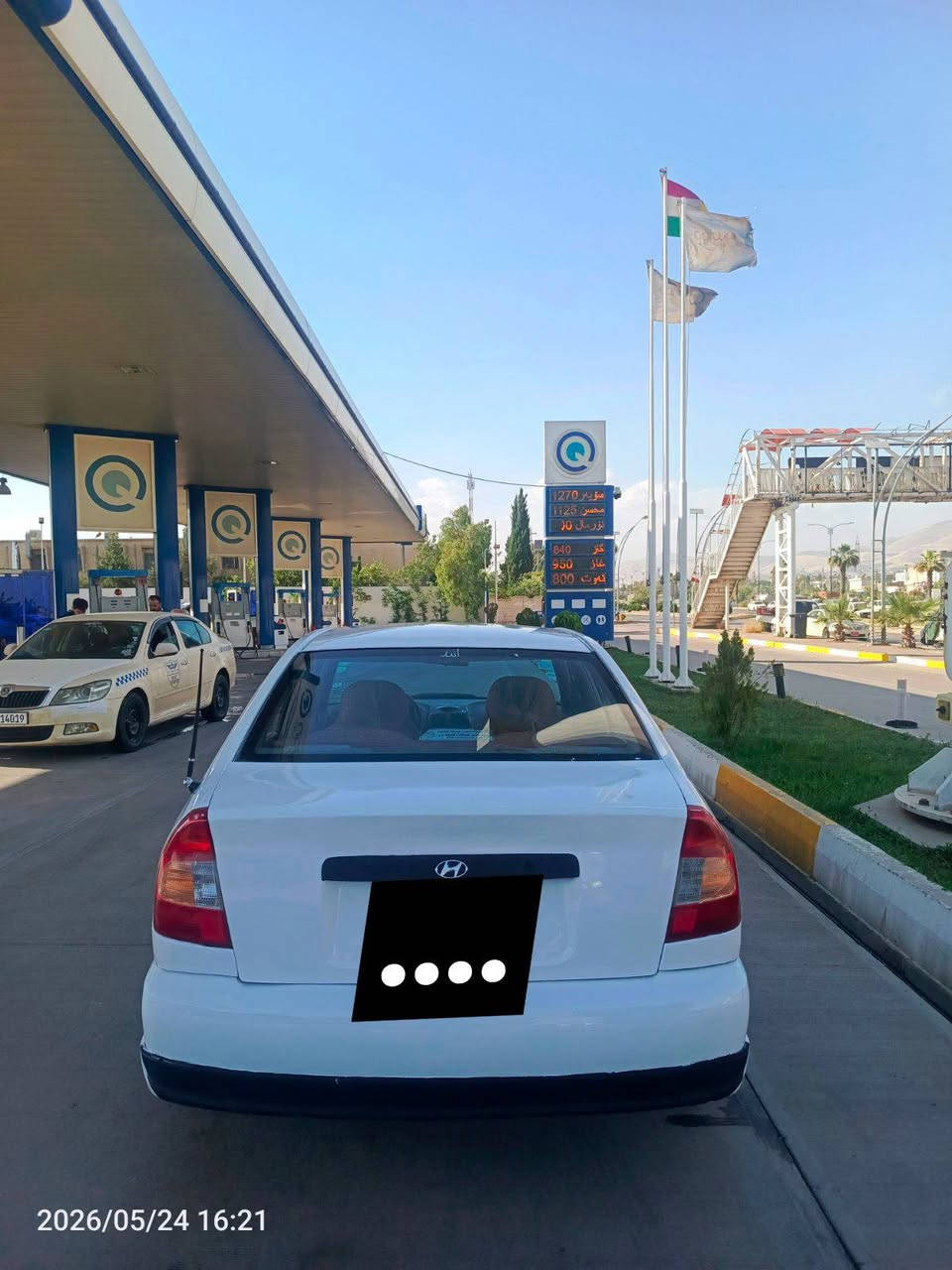 هۆندای ئەکسێنت 2002  سەنەوی تا2031تازەیە  پێشو دوای کەپسە  بێتەقەو ڕەقە زۆر تنوتۆڵە گێڕمو مەکینە بەشەرت  زۆر زۆر جایزە ماڵی دۆستە تەنها سایەقێکی کەمەتێبینی سەیارەکە کراوە بەپاوەر سوکانێکی زۆر نەرموو خۆشە   نرخی 39گەڵاو مامەڵە شوێن سلێمانی  ژم***********

