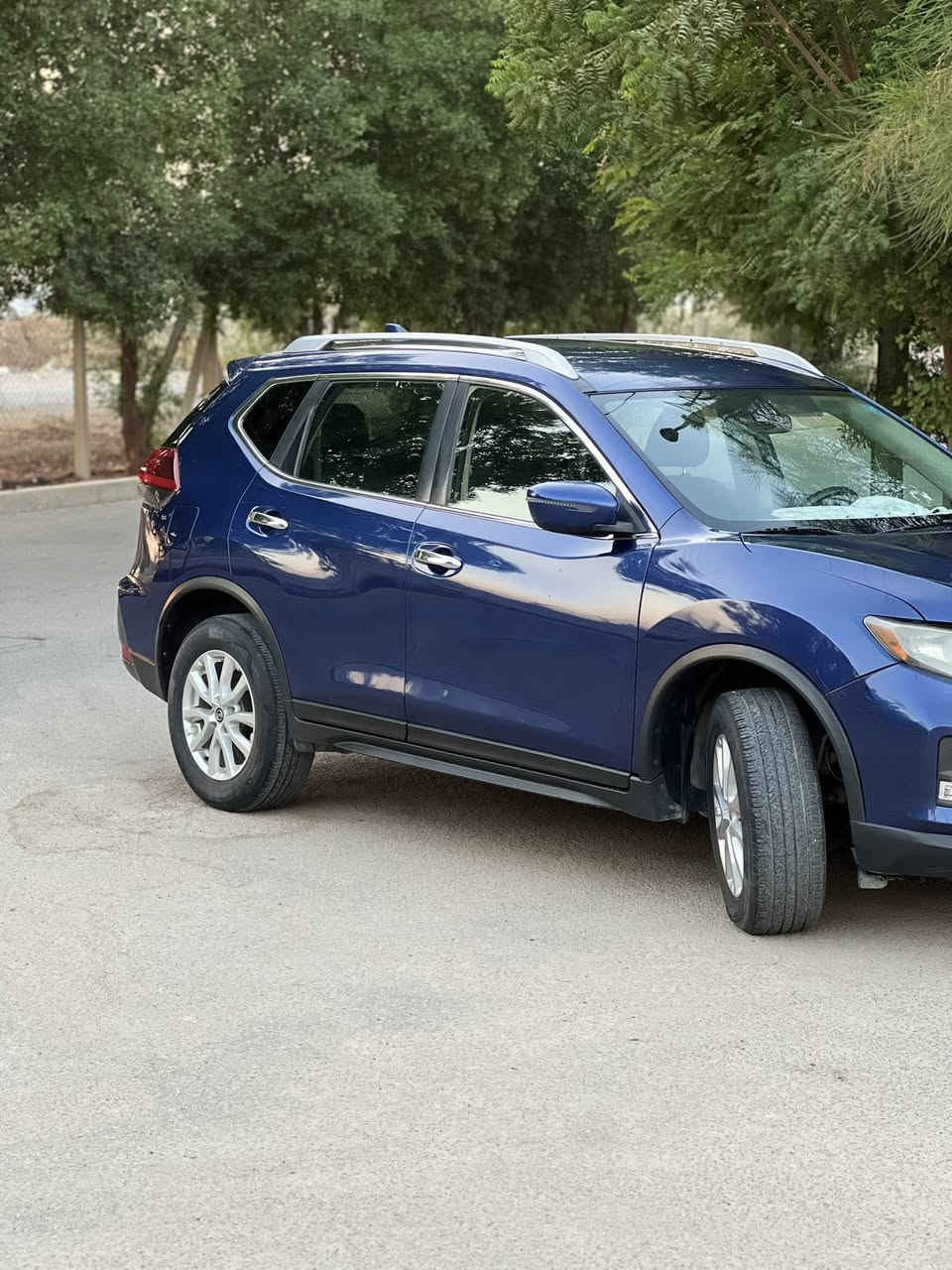 نيسان روج وارد أمريكي للبيع او المراوس حسب القناعه
مواصفات //
‏2019 / SV كامل المواصفات بدون فتحه
ماشيه75 mil
الون ازرق چويتي 2500 اربعه سلندر
خمسه راكب 👨‍👩‍👧‍👧👨‍👧‍👧
بصمة🐾
تشغيل عن بعد وخاصية فتح التبريد والدفئة حسب الجو الخارجي
دخول ذكي للسيارة
قفل الابواب بصمه🚪
الجنطة كهرباء قدم او عن طريق الريموند 
الانارة الداخلية لد زنون
اللايتات زنون ليزري نهار باليل وخاصة بالطرق الخارجية  💡💡
كشافات زنون💡
الاستيرن فول التحكم ⚡️
فور ويل درايف
تدفئة  الكشنات الاماميه 💺
الشاشة قابلة لعرض الفديو عن طريق
الفلاش او الكيبل
حساسات خلفية 
كامرة خلفية🎥
الويل حجم 17
جك رفع السيارة اصلي جديد غير مستخدم 
كير محرك شرط😁
تخم تاير باباني جديد 🛞🛞
صدر السيارة ممتاز الامامي والخالفي 🪬
التبريد ثلج ❄️❄️
السيارة بحالة ممتازة جدا 👍🏿👍🏿
جميع التصليح فقط في الشركة 🚚 🛠️
قطع الغيار عند التصليح اصلي وكاله
الضرر  الجاملخ الايمن وبنيد 
لغد شاصي كفاله 
سنوية باسمي شخصيا مشروع وطني  
التحويل في نفس اليوم
السعر 155$
السيارة نظيفة من حظ ومتعوب عليها وغير مهملة
***********
***********
