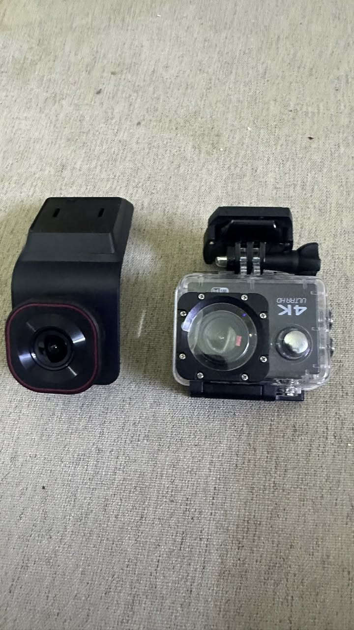 السلام عليكم شباب كامرات ثنين داشكام كاملات هنه وملحقاتهم  شتغلن مباشر وشحن السعر ٣٥ ما عندي توصيل مكاني البلديات خلف ملعب المعارض التواصل خاص


**إذا كنت صاحب هذا الإعلان وتريد حذفه لأي سبب، رجاءا أرسل رسالة إلى الدعم الفني**