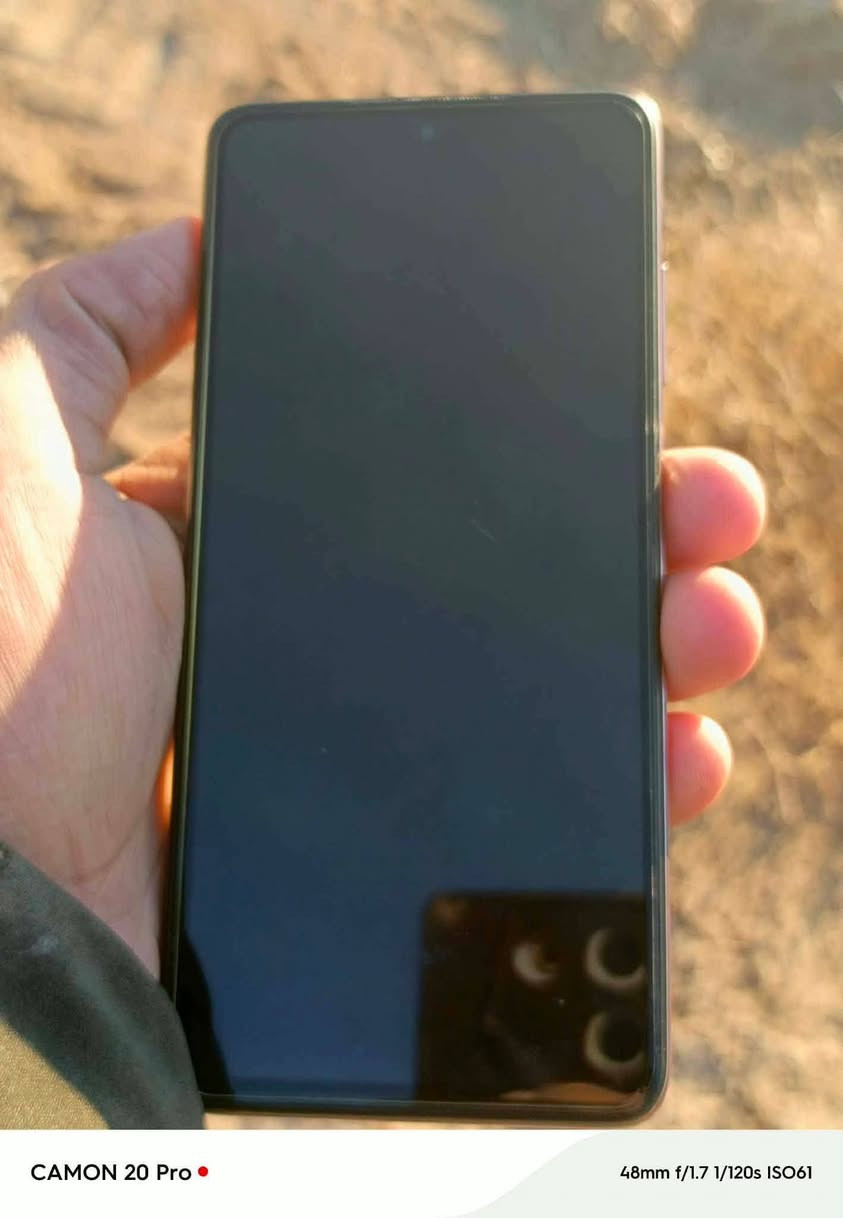 بوكو كس ثري برو ذاكره256
عشوايه 8 جهاز نضيف موبجي 60 فريم
سعره 85 وبي مجال مكاني فلوجة شهداء
***********
