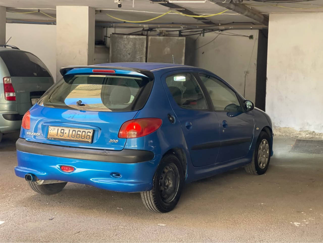 بيجو 206 موديل 2004 للبيع 

زجاج كهرباء 
سبويلر خلفي 
اضويه زينون
كشافات زينون 
ترخيص طويل جدا
كوشوك ممتاز 
مسجل اصلي 
جير اوتماتيك تب ترونك
دهان ممتاز 
السياره ما شاء الله عليها واقفه ومشيتها محترمه 
السياره متعوب عليها مكانيك 

السعر 2200

للاستفسار  على هاد الرقم 
0799982298

اضغط على الرابط في الاسفل لنقلك على محادثه واتساب 
👇🏻👇🏻👇🏻👇🏻👇🏻👇🏻👇🏻👇🏻👇🏻👇🏻👇🏻👇🏻👇🏻
https://wa.me/+962799982298 عمان, محافظة عمان


**إذا كنت صاحب هذا الإعلان وتريد حذفه لأي سبب، رجاءا أرسل رسالة إلى الدعم الفني**