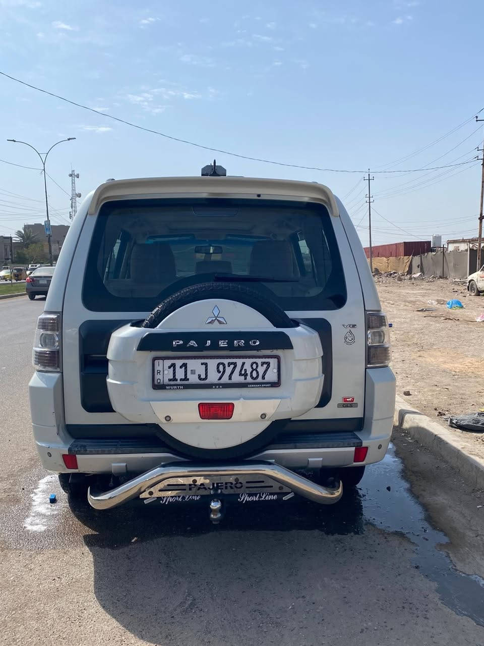 يا الله سلام عليكم للبيع باجيرو 2010سيارةفول حبتور قطرة صبغ مابيها تخم تاير برجستون بيها بارد اقل الشبر بل باب عكس السايق مكينة كير كلة كفالة سيارة جديدة معروضة 155وبيها مجال قليل مكاني البلديات ***********
