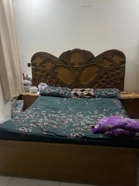 غراض للبيع غرفة نوم صاج قوية كاملة سعر ٣٥٠  وساعة كبيرة للاستقبال او ص...