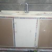 كاونتر وملحق وسنك مرمر مستعمل للاستفسار الاتصال على ٠٧٧٣٦٠٢٩٧٠٢