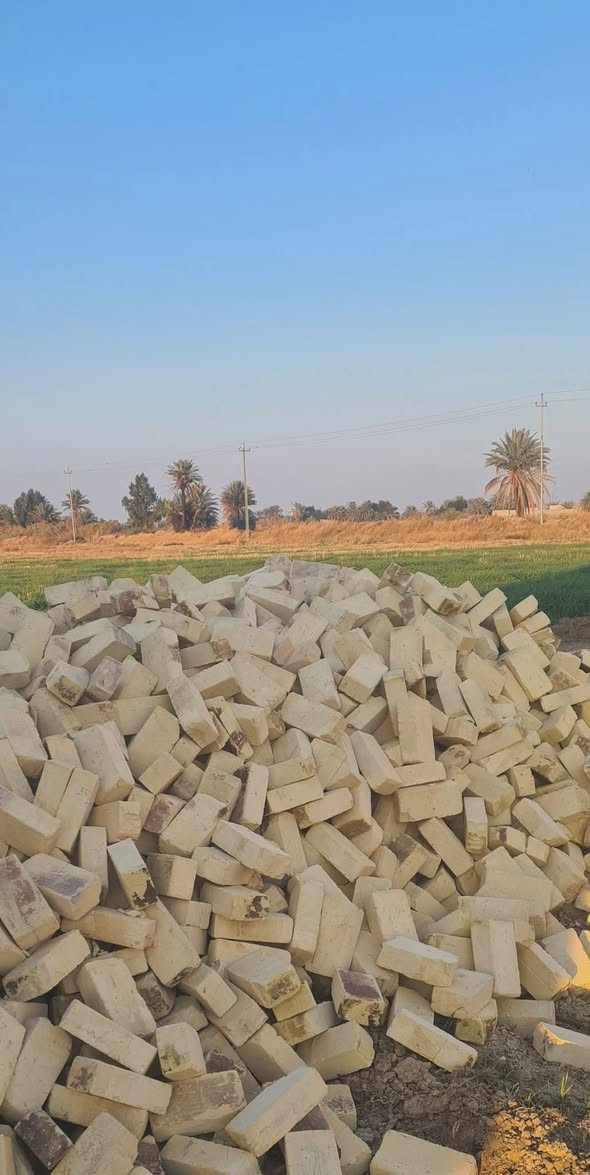 ياالله سلام عليكم
يتوفر طابوك طريق بدره او الحي او النهروان لدينه طابوك عادي او جمهوري 

داخل الكوت او خارج الكوت او ايي مواد بناء من رمل حصو سبيس اتراب كافت انواع المواد البناء الاستفسار والاتصال عل رقم *********** يتوفر واتساب
