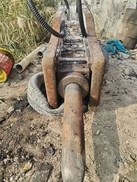 سلام عليكم نقار فوركاوا حجم ٢٠٠٠ للبيع جاهز للعمل مكاني بغداد السعر ٤٠ ورقة وبي مجال شي بسيط للإستفسار الاتصال على الرقم ***********
