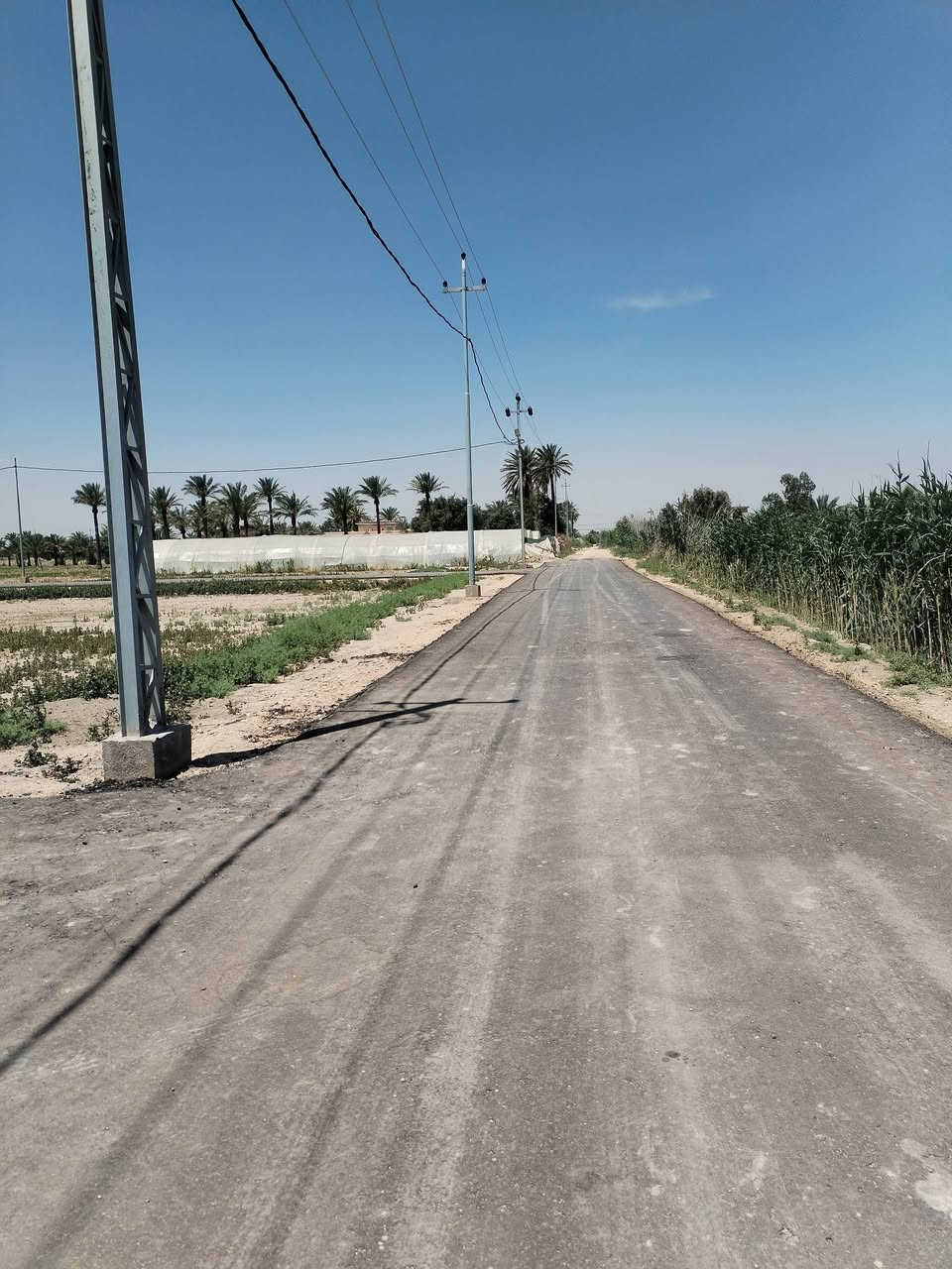 السلام عليكم قطع للبيع حي المهندسين النموذجي كافة الخدمات موجوده مساحه قطع عل ٢٠٠ متر  السعار مناسبه الشراي يتصل يدلل اللاستفسار اتصال *********** مراجعه مكتب النوارس شارع مستشفى ***********

