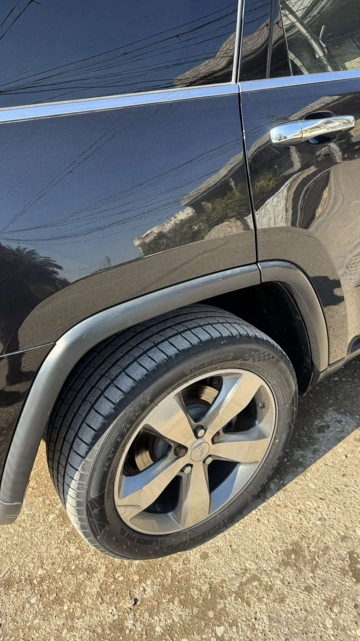 السلام عليكم جيب 2016 وارد امريكي صوره الضرر مرفقه بالصور لمتدد فول مواصفات سعر 218 ورقه  مكان ديالى المقداديه ***********

لمتدد فول مواصفات
بانوراما
بصمه

حساسات امامي خلفي
كامره خلفي
شاش كبيره
صدر جديد
تايرات جديده
سياره جاهزه
كير مكينه كفاله
