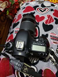 كاميرا كانون 7D • زووم 70/300 • بطارية وشاحن