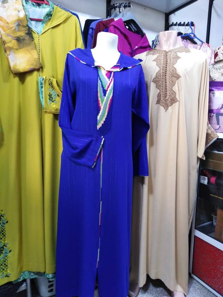 جلالب العيد متوفرين فالمحل نساء  ، بنات صغار  و رجال ، عبايات ، شالات ، فولار .....
مرحبا بكم ✌️
🔴عنوان المحل :
https://maps.app.goo.gl/e4XhnzoKHJfNaLCn7


**إذا كنت صاحب هذا الإعلان وتريد حذفه لأي سبب، رجاءا أرسل رسالة إلى الدعم الفني**