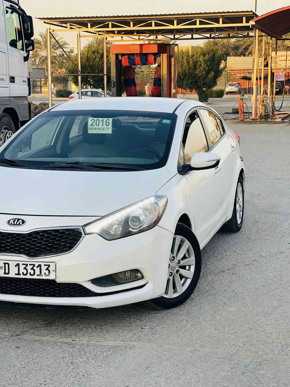 السلام عليكم سيراتو موديل 2016خليجي رقم بغداد دولي بيه تلث قطع كلير مكفوله من الضربه والفتح الباقي مكفول مواصفاته تحكم ستيرن شاشه كامره حساس خلفي اشاير بل مري لد نهاري مكينه1600دوش سياره جديده وجاهزه مابيه اي نقص كير ومكينه تبريد حداديه كله مكفول السعر 106الشراي يتصل مكاني بابل مركز الحله ***********
