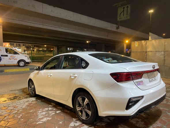 السلام عليكم 
للبيع فقط

كيا سيراتو خليجي 2019 رقم بغداد

بيها بارد بالباب الخلفي و شخط بالدوسة
 
المواصفات : 

* محرك 1600 دوش 

* ماشية 85 كم 

* تحكم ستيرن 

* انظمة قيادة 

* تبريد قطعتين 

* لد نهاري 

* ويل كب 

* اشاير بلمري  

* داخل لونين ( اسود وبيجي ) 

* ⁠تخم تاير جديد وباتري جديد

السعر : 155 $ 

العنوان : بغداد - حي العدل 

باقي التفاصيل الاتصال ؏ الرقم

‭0771 433 0774‬
