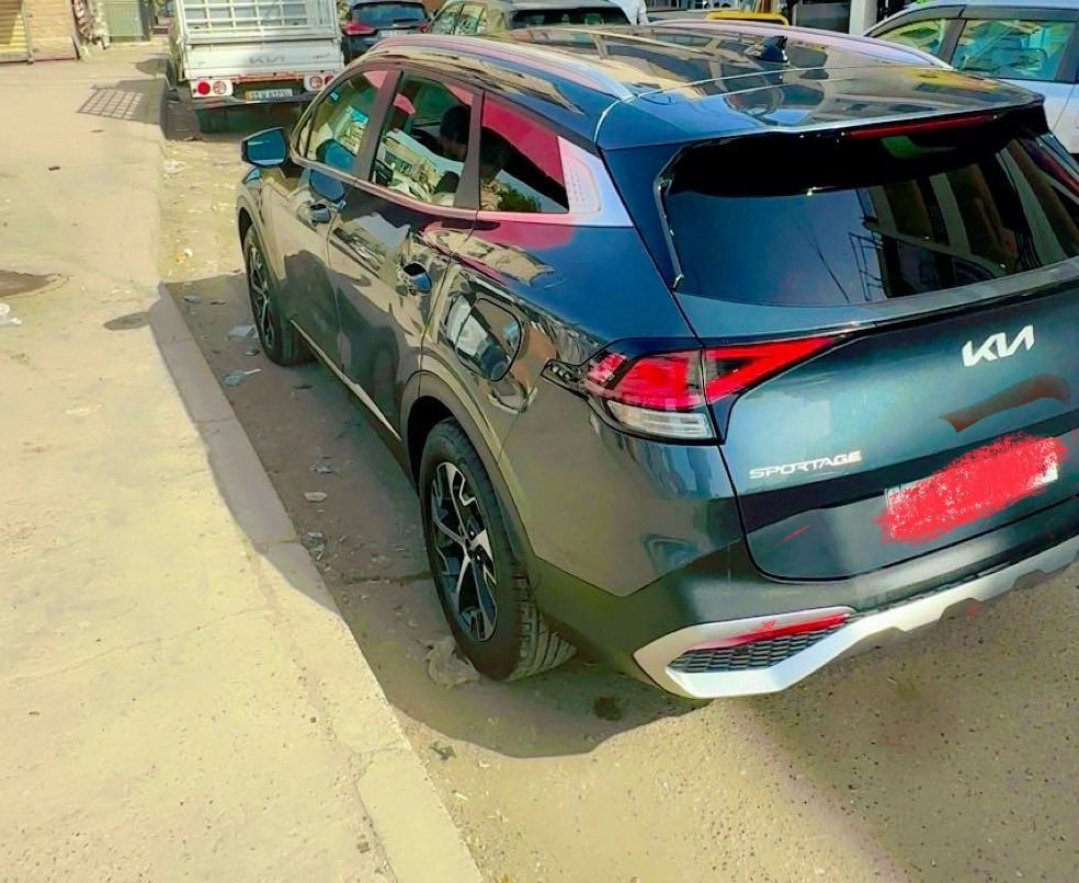 السلام عليكم
عندي كيا سبورتج اكس لاين موديل 2025 وارد امريكي  السياره بيها باب خلف السايق تبديل وباب السايق نص صبغ السياره بلاديه مرقمه وجاهزه السعر المطلوب 225 مرقم وبااسمي الحادث موضح كما موضح بالصور

***********
