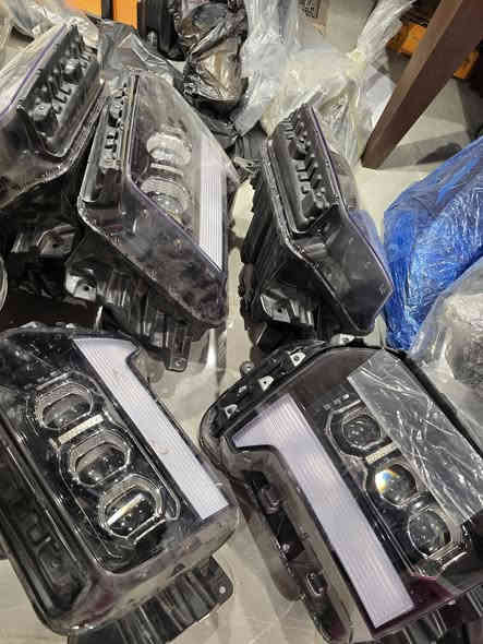 سلام عليكم 
قطع غيار بلسايد متوفرة عندي 
دعاميات امامية 
دعاميات خلفية 
لايتات فوك وجوة 
رادارات امامي وخلفية مع القواعد 
فسفورات 
بنيد 
جنطة 
جاملغات 
بطاين داخلية مال جاملغات خلفية 
بطاين جاملغات امامي وخلفي 
قطع ميكانيك 
قبق ولفات 
قبق تايم كيس 
طاحونة 
فيت بم 
نواعم اشكال والوان 
بعد كلش هواي امور متوفرة نواعم و بدي وميكانيك وكهربائيات
مكاني بالحلة 
للطلب والاستفسار التواصل على الخاص 
***********
تحياتي للجميع 🌷
