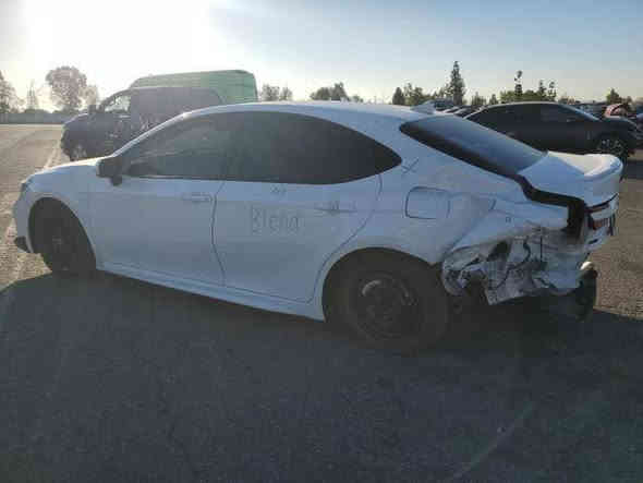 جمعة مباركه 
كامري هايبرد 2025 SE 
الحادث موضح بالصور خلفي فقط 
السياره بدون ايرباك 
مدة الوصول 5/1/2026
السعر واصل بغداد بدون تصليح 20.500$
للاستفسار: ***********

#كامري #كامري2025 #هايبرد
