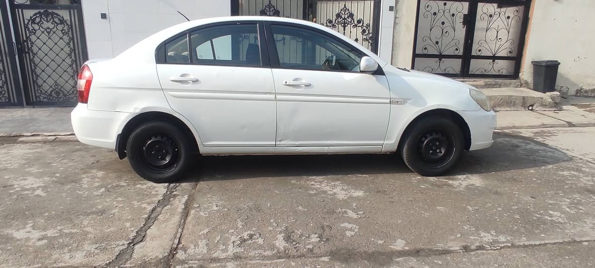 اكسنت موديل 2011 خليجي سنوي جديد 2030 هزة وفحص البراد جديد كير محرك صدر تبريد كهربائيات تايرات كلها جديد جاهزة 
كير اوتو 4 جام كهربائي محرك 15 دوش أوربي جديد شاديلة 
ضررها جاملغ صبغ اثر شخوط بدون قطرة دواخل وشوية كارت و4 مكانات بارد سقف بدون بارد بدون حالوب مكان اربيل سعرها 87 مجال بسيط 
***********
*********** كركوك, العراق
