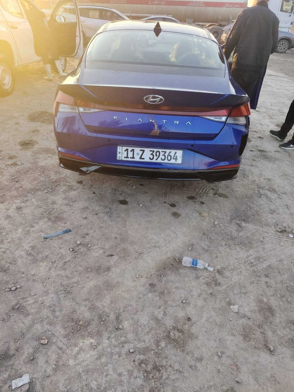 السلام عليكم اللنترا لون ازرق مكفوله من الصبغ والتبيديل موديل 2023 ماشيه 17 اوي مكلف بالنشر اي استفسار علَئ هذا الرقم *********** مكان بغداد بيع مستعجل عندي ضرف
