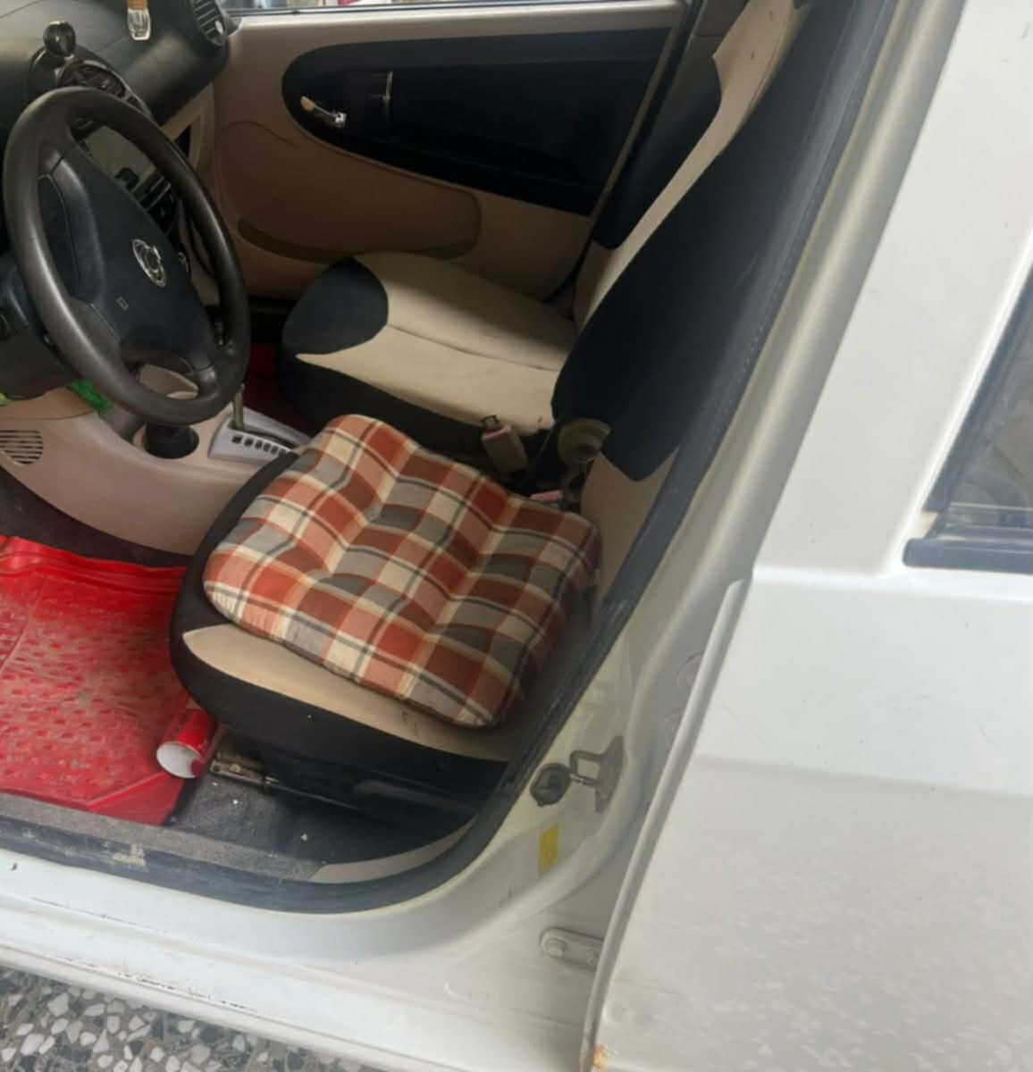 باندا للبيع موديل 2012  سنويه 2028  كير ومكينه جدد ونضاف  اوتو حساسات كامره مكاني كربلاء


**إذا كنت صاحب هذا الإعلان وتريد حذفه لأي سبب، رجاءا أرسل رسالة إلى الدعم الفني**