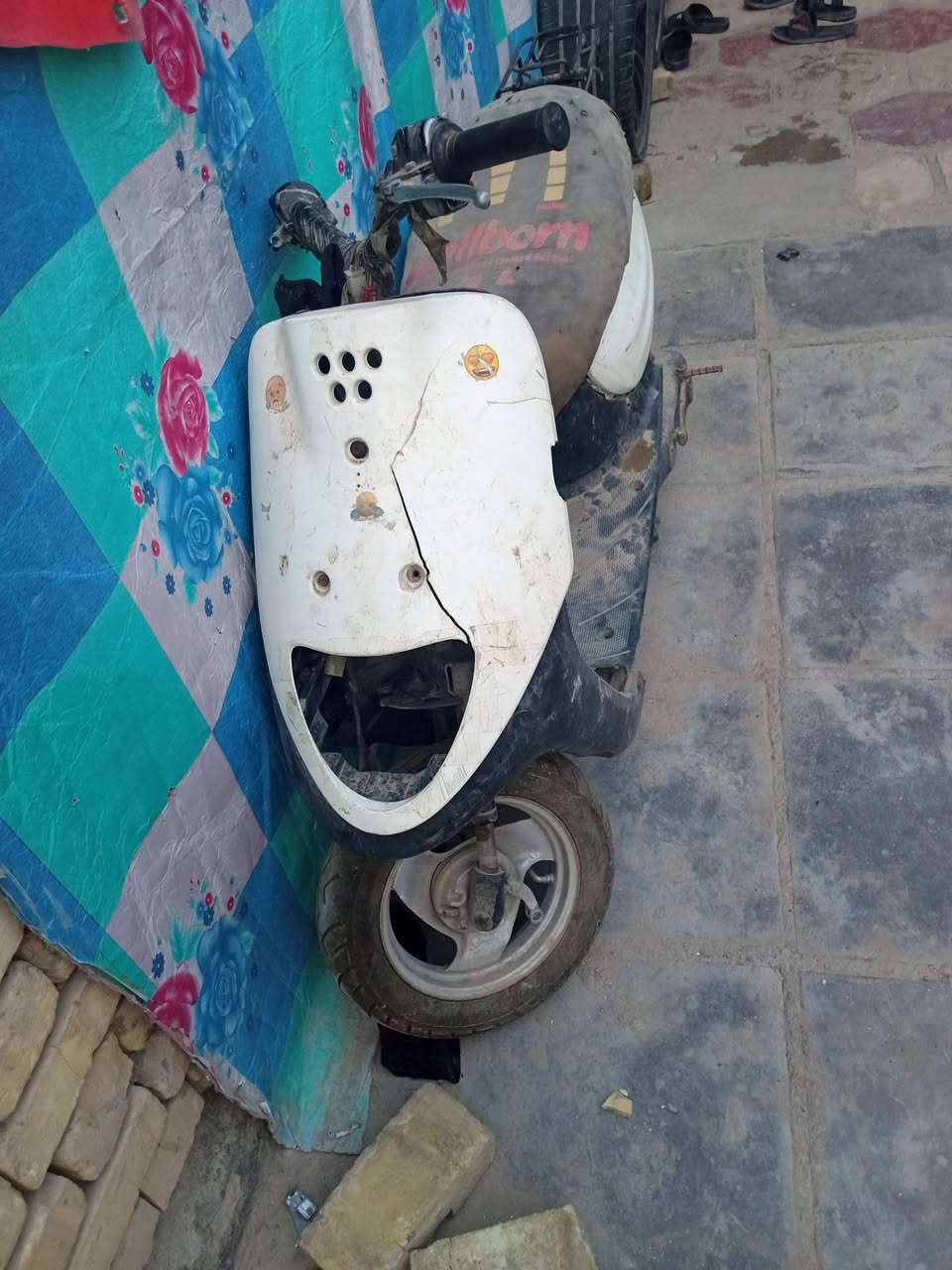 دراجه للبيع كوم حديد ما بيه عقل رقمي ***********
