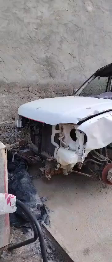 نيسان للبيع + راسلني على هاذه الرقم ***********
