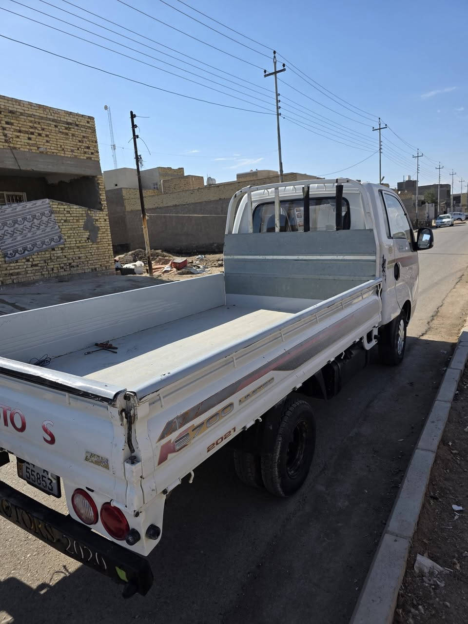 السلام عليكم سياره للبيع كيه موديل 2020 سياره جاهزه تخم تاير وحداديه جديده مكينه وكير كفاله
رقم بصره دولي تحويل مباشر العنوان ميسان 
اتصل *********** 
السعر ١٢٠ وبيها مجال
