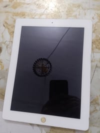 ايباد ابل • ذاكرة 32 • يحتاج فتح